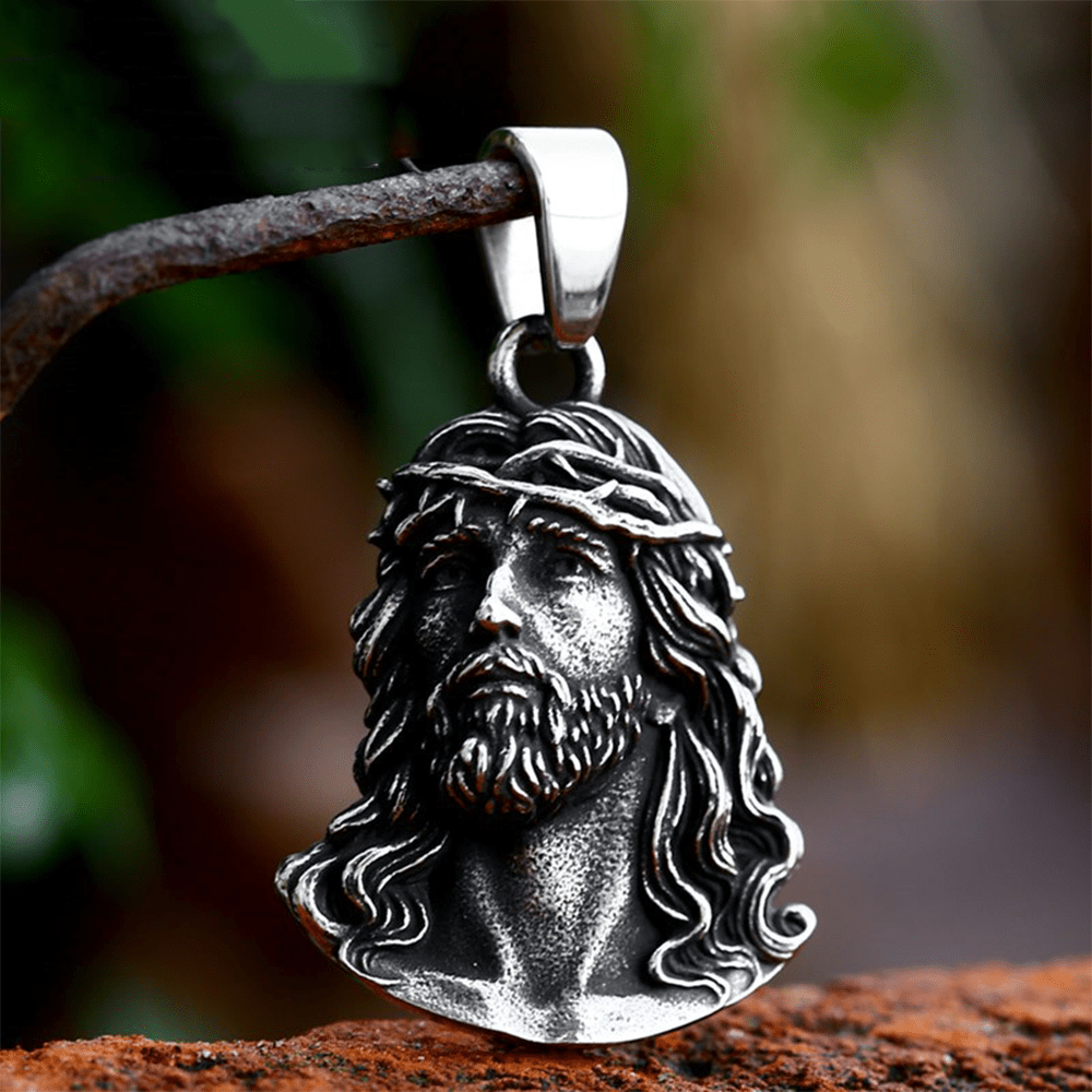 Classic Style Crafted Jesus Crown of Thorns Pendant Necklace - Metallic - image 0