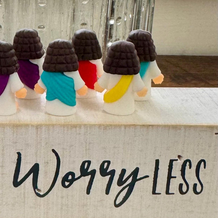 Christianartworkshop 5/10/20/30pcs We All Need A Little Jesus Figurine – A Touch of Divine Presence Father's Day Gift