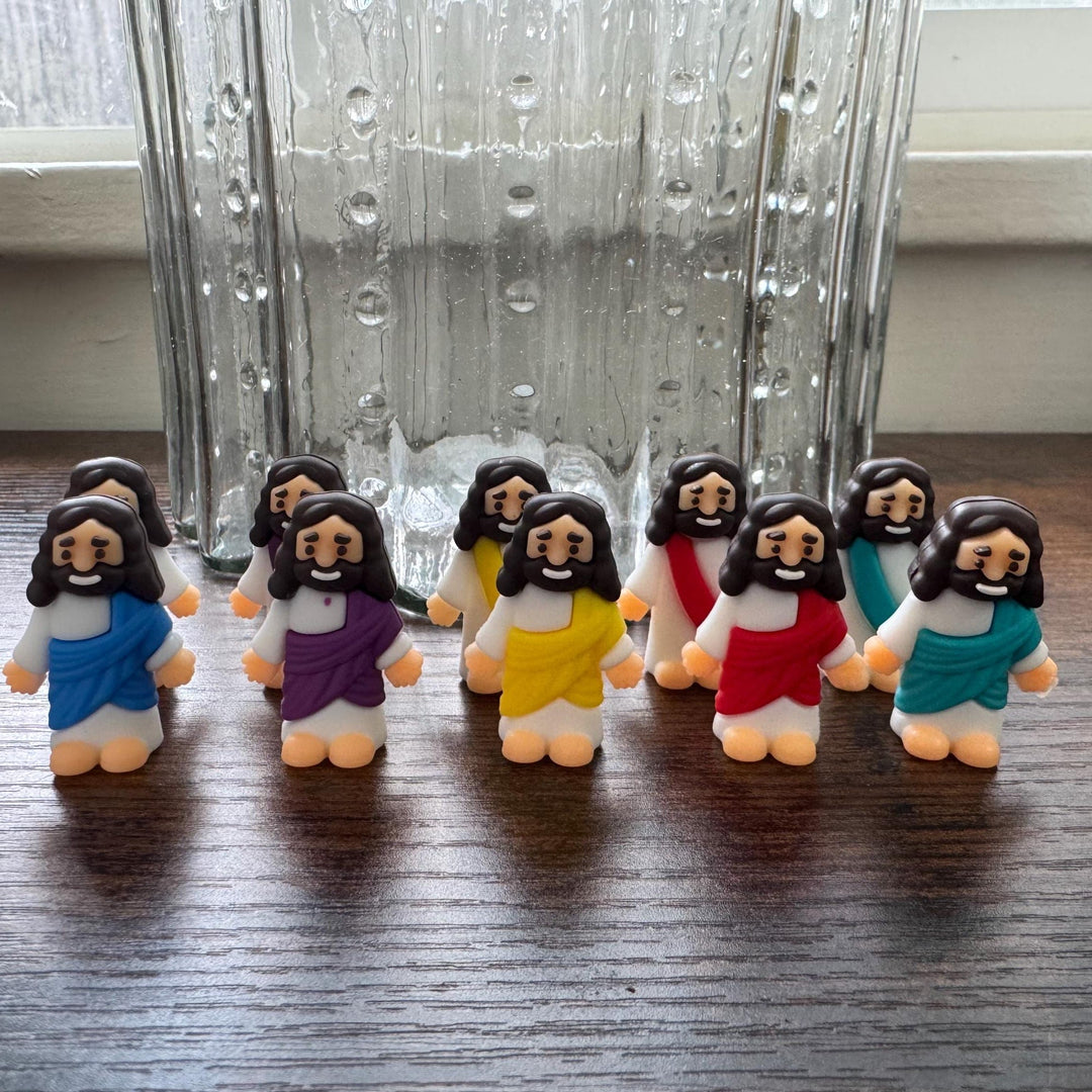 Christianartworkshop 5/10/20/30pcs We All Need A Little Jesus Figurine – A Touch of Divine Presence Father's Day Gift