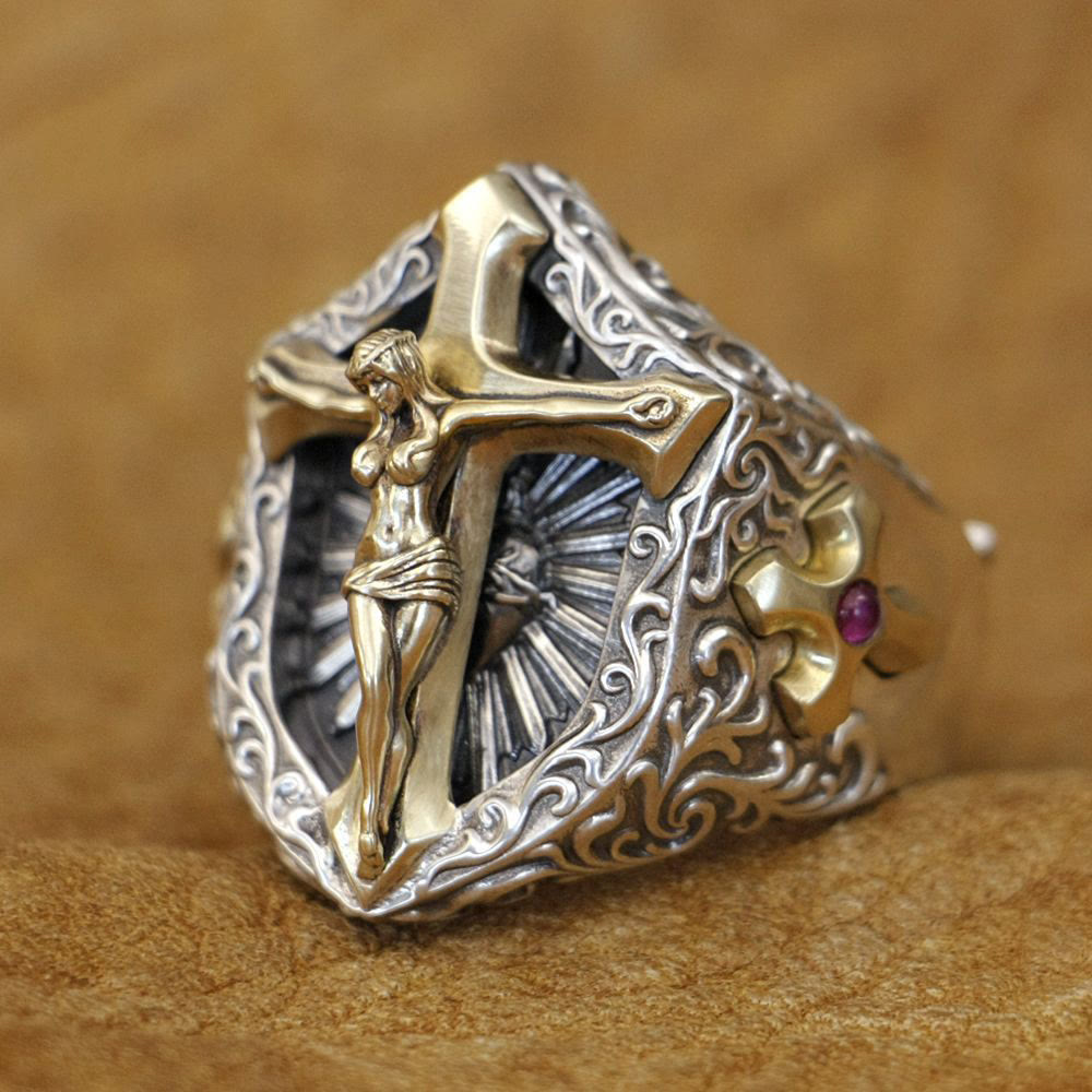 Christianartworkshop Vintage & Classic Shield with Crucifix Ring: A Nostalgic Token of Divine Protection