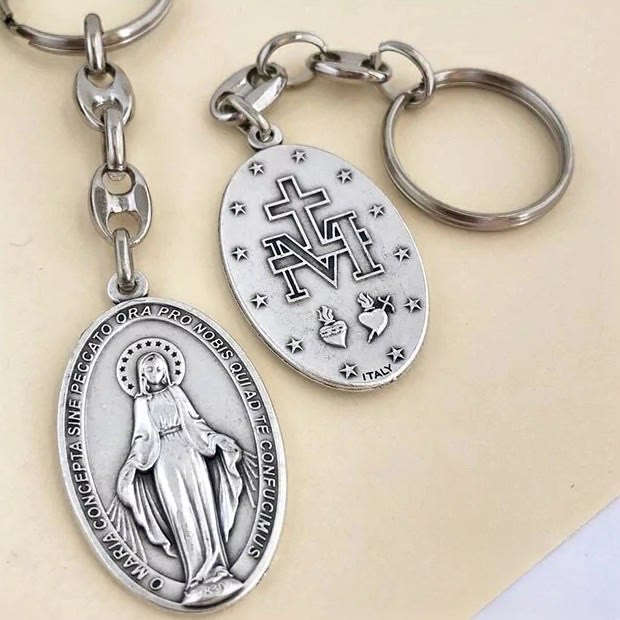 Christianartworkshop Classic Hand-Carved Mary Miraculous Medal Keychain: Graceful Sign of Devotional Faith - Spanish - image 5