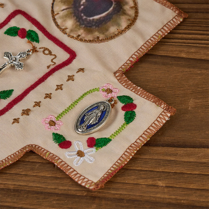 Christianartworkshop Classic Style Embroidered Fabric Pocket Shrine with Silver Cross Included Inside - image 7