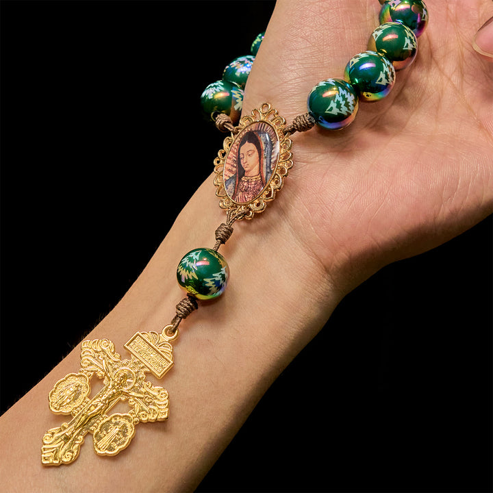 Christianartworkshop Christmas Devotion Red Green Holiday Beads Pocket Rosary: Pray anywhere, anytime - image 5