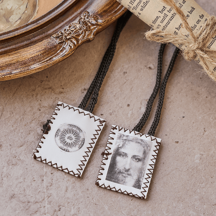 Christianartworkshop Jesus' Holy Face and Sacred Emblem of Mercy Scapular - image 2