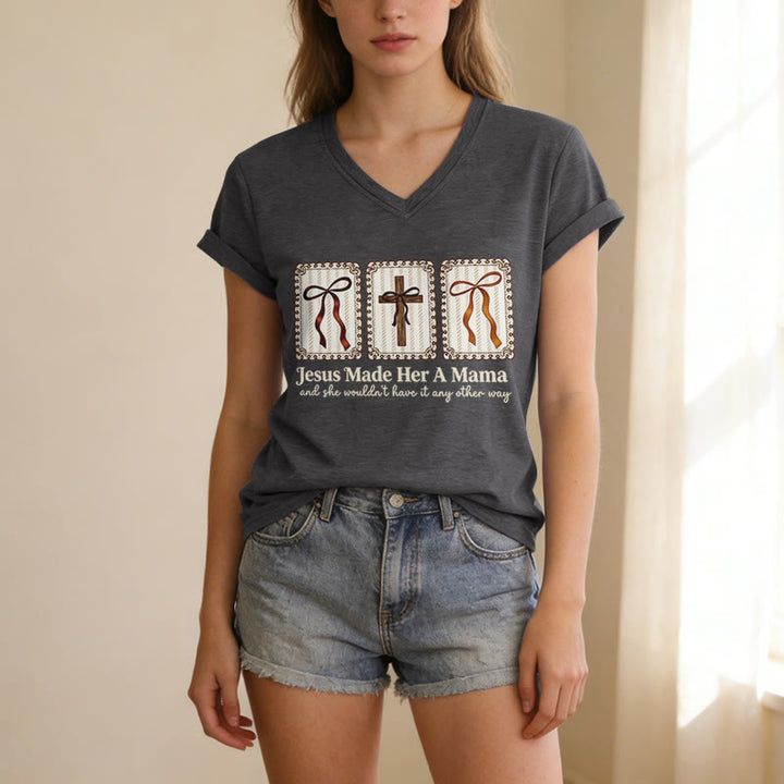 Christianartworkshop Jesus Made Her A Mama Casual V-neck T-shirt - image 21