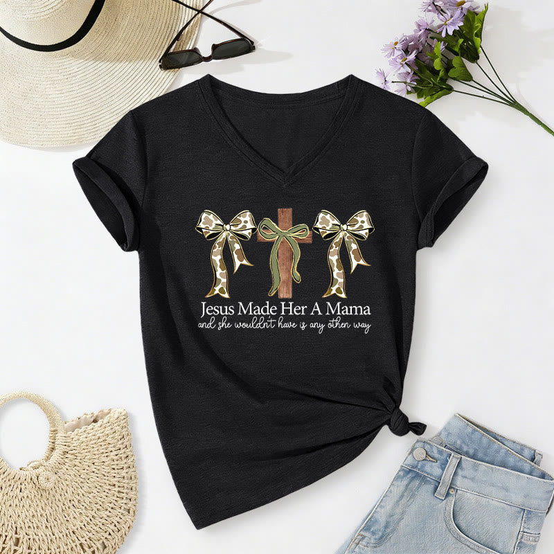 Christianartworkshop Jesus Made Her A Mama Cross Bow Casual V-neck T-shirt - Black - 2XL - image 12