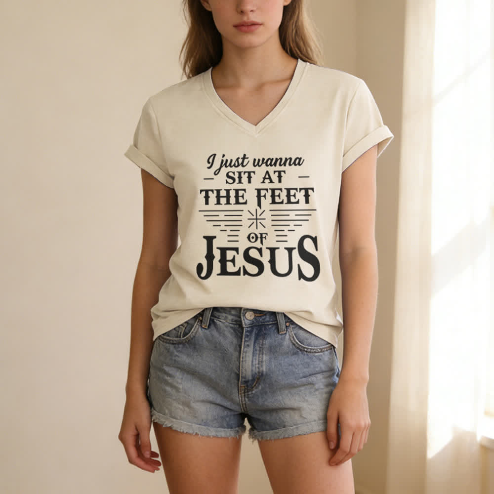 Christianartworkshop I Just Wanna Sit At The Feet of Jesus Print V-Neck T-shirt - image 9
