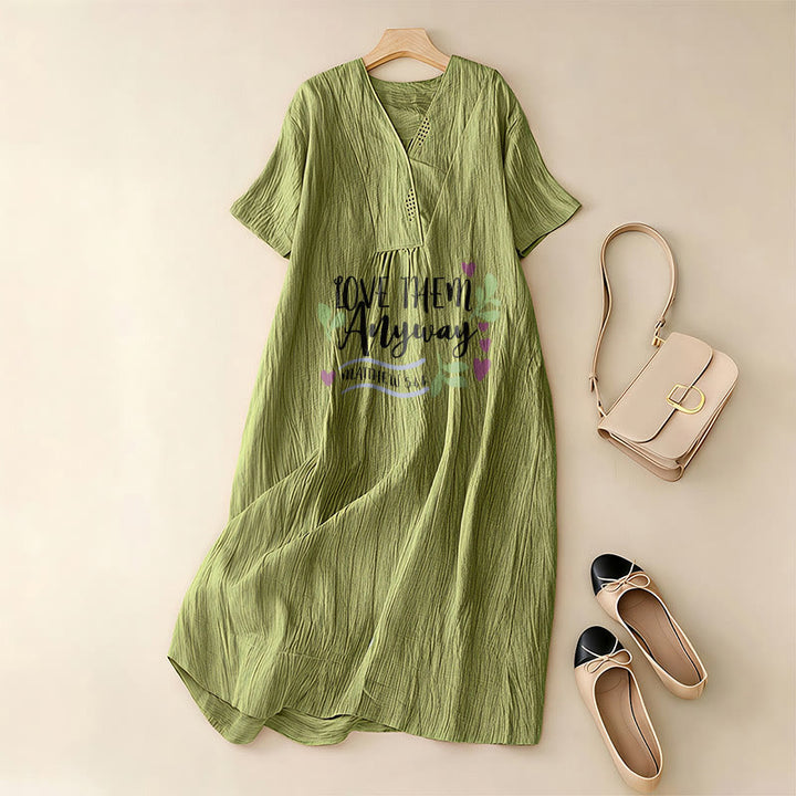 Christianartworkshop "Love Them Anyway" Matthew 5:44 Heart Leaf Print V-Neck Short Sleeve Midi Dress - image 5