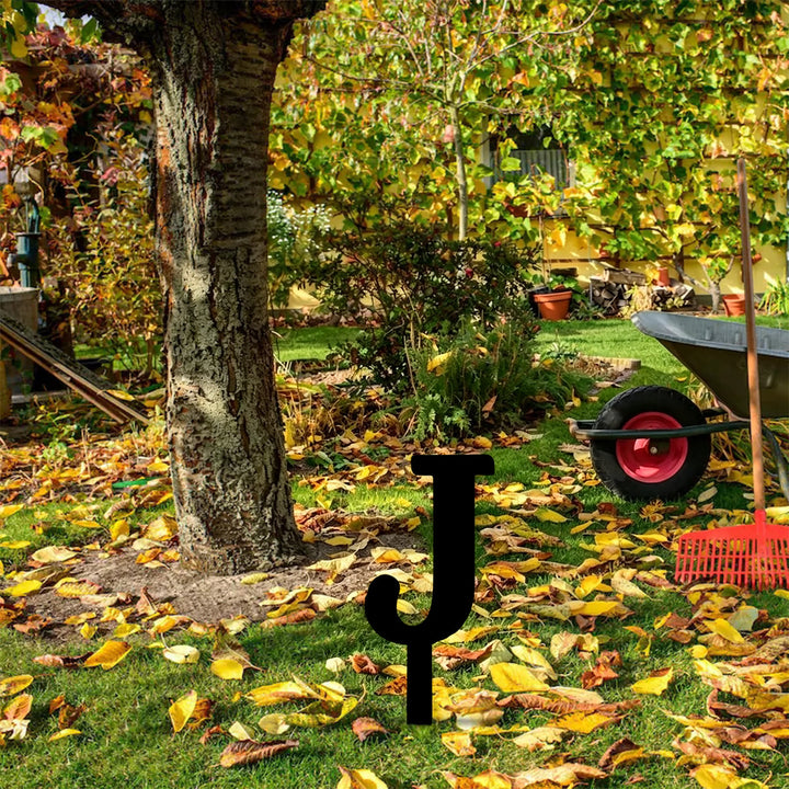 Christianartworkshop Round Silhouette Holy Family Yard Metal Stake: Token of Warm Sacred Nightly Grace for Yard - image 1